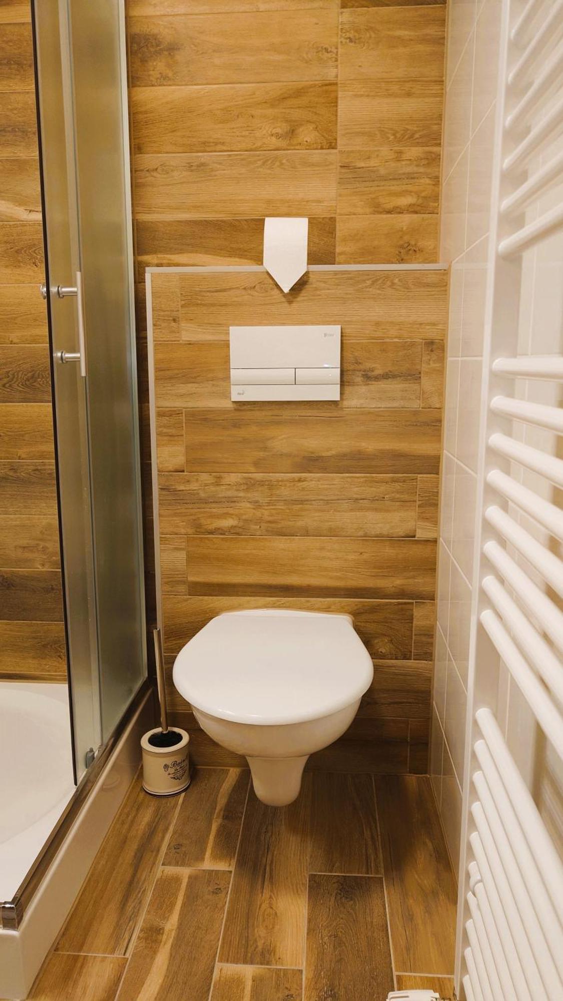 Apartman Nad Riekou Besenova Bagian luar foto